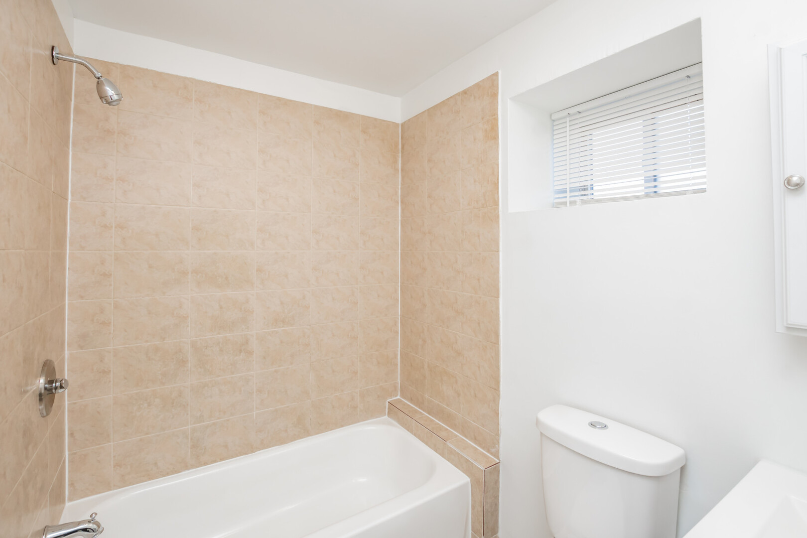 1306 S Central Park Avenue Property Photo 57