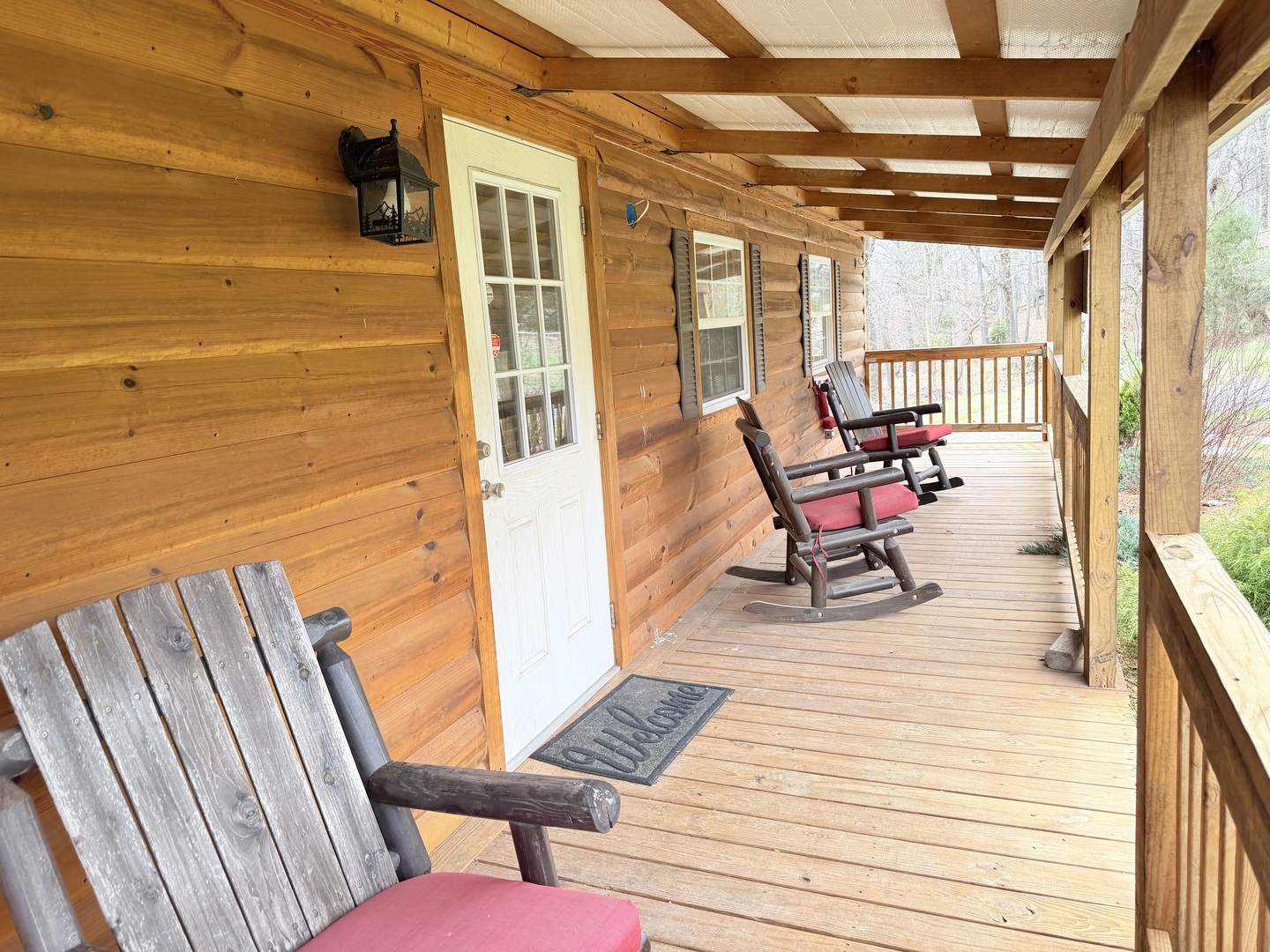 845 Lakeview Road Property Photo 5