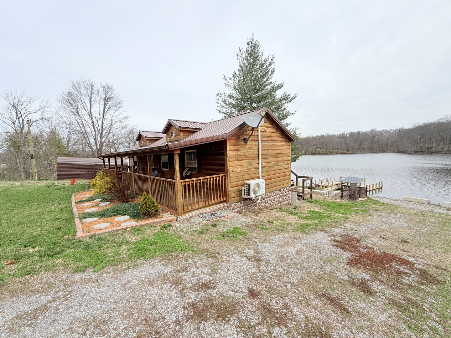 845 Lakeview Road Property Photo 10