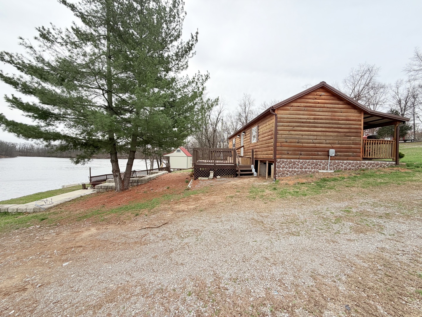 845 Lakeview Road Property Photo 13