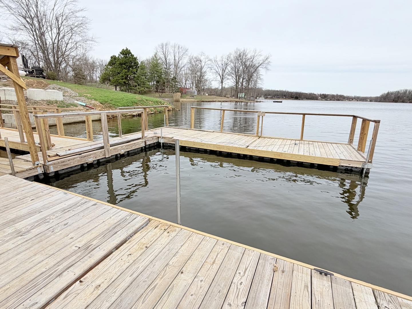 845 Lakeview Road Property Photo 33