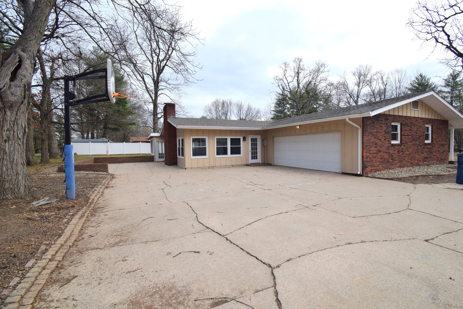 4 Webster Hill Estates Property Photo 3