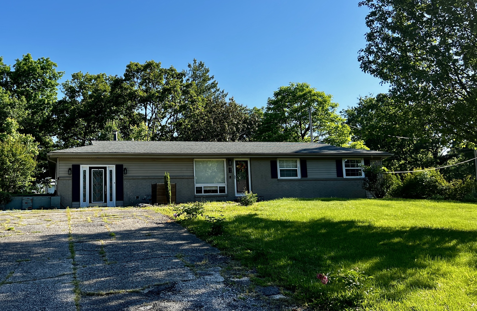33 Westwood Drive Property Photo 1