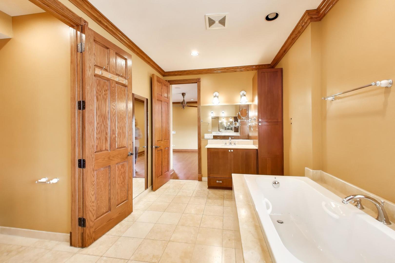 3914 W 51st Street Property Photo 41