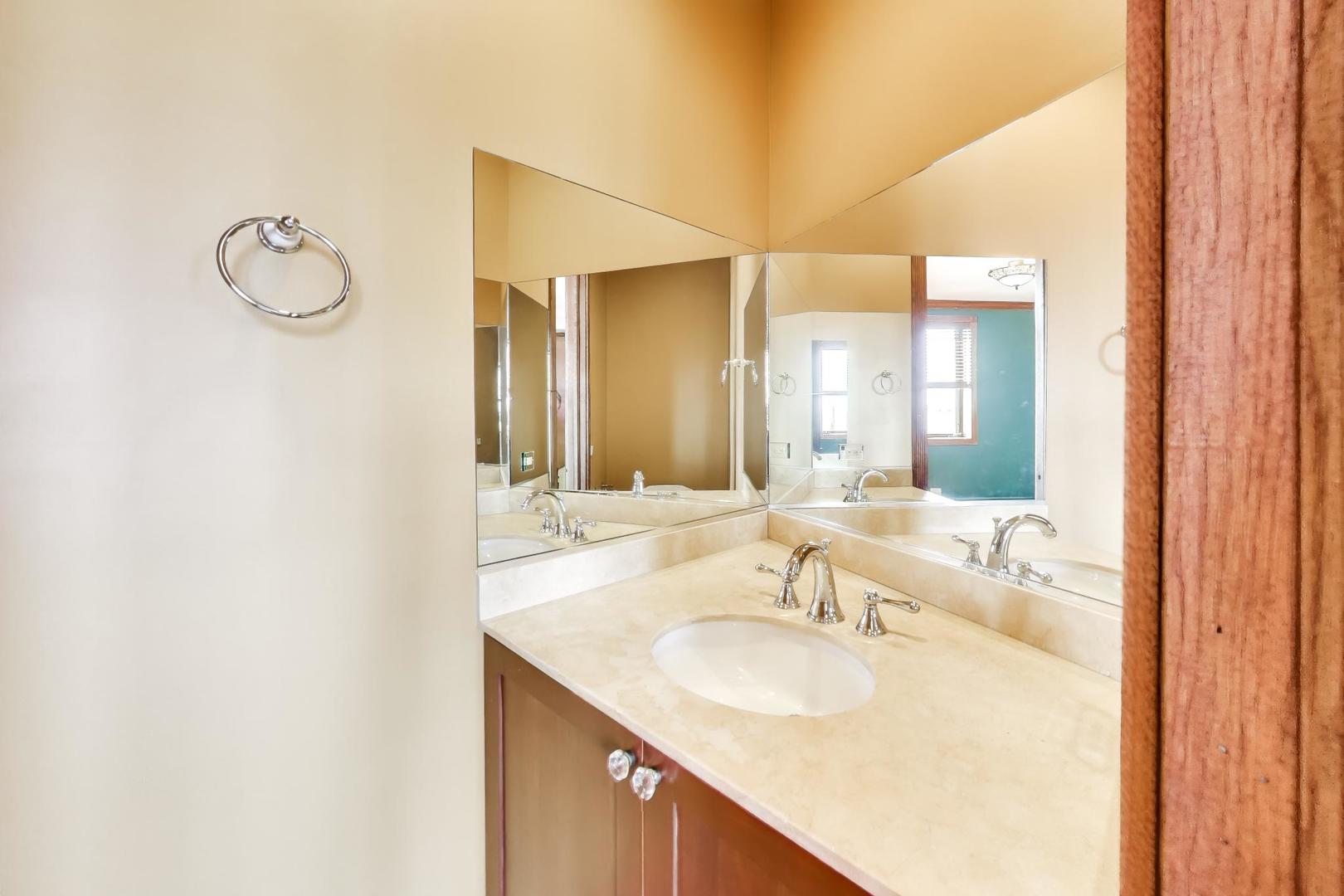 3914 W 51st Street Property Photo 45