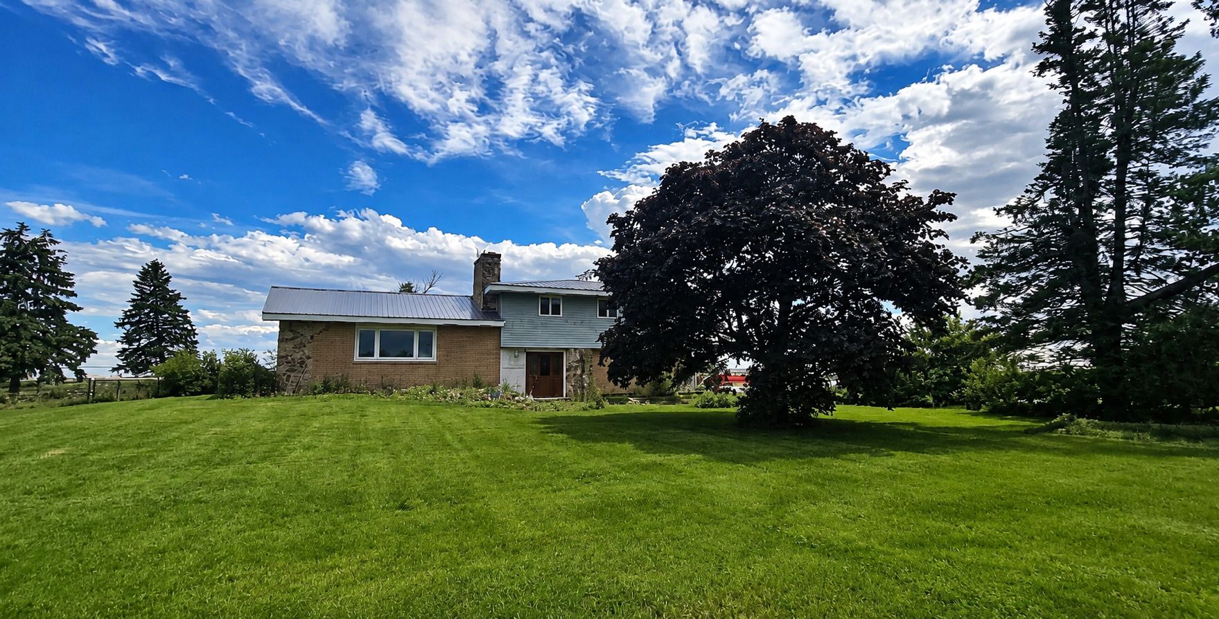 4402 S Mattis Avenue Property Photo 1