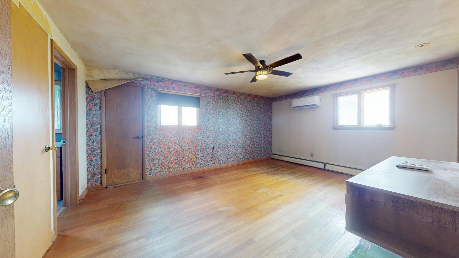 4402 S Mattis Avenue Property Photo 16