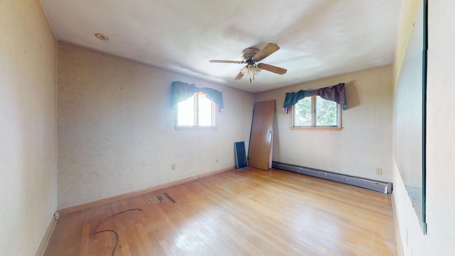 4402 S Mattis Avenue Property Photo 27