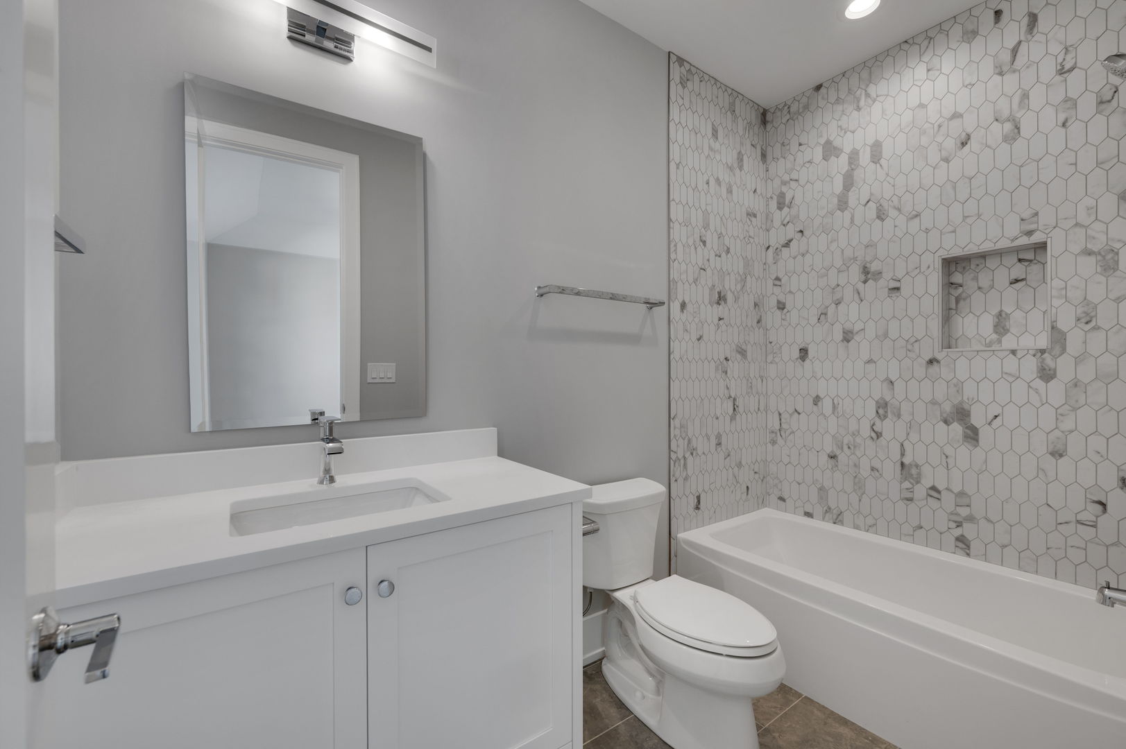 12594747 Property Photo 16