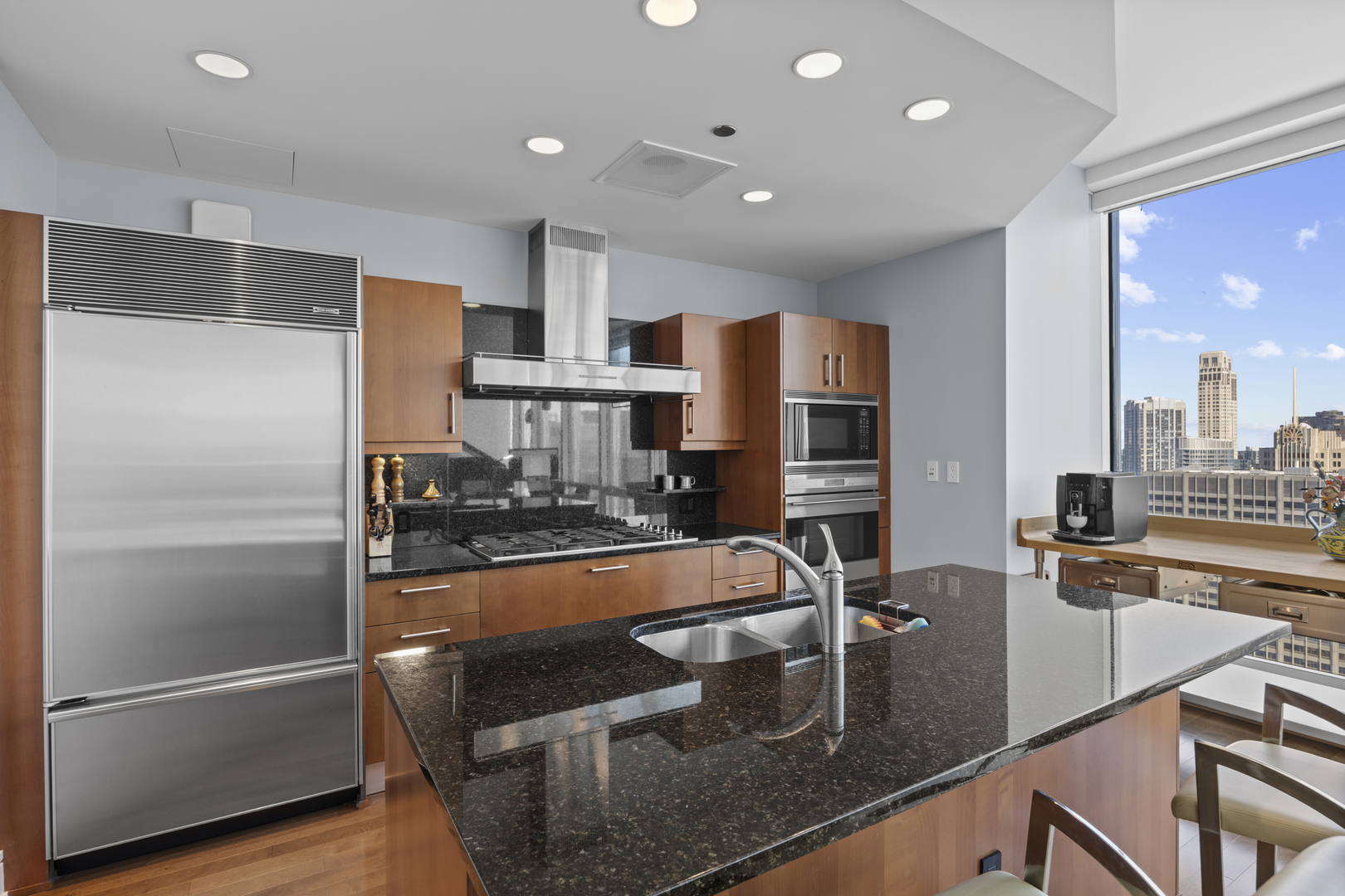 401 N Wabash Avenue 37k Property Photo 6