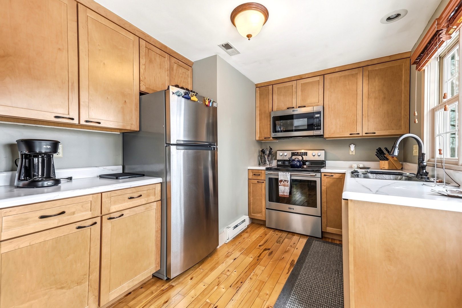 7 Settler Lane Property Photo 9