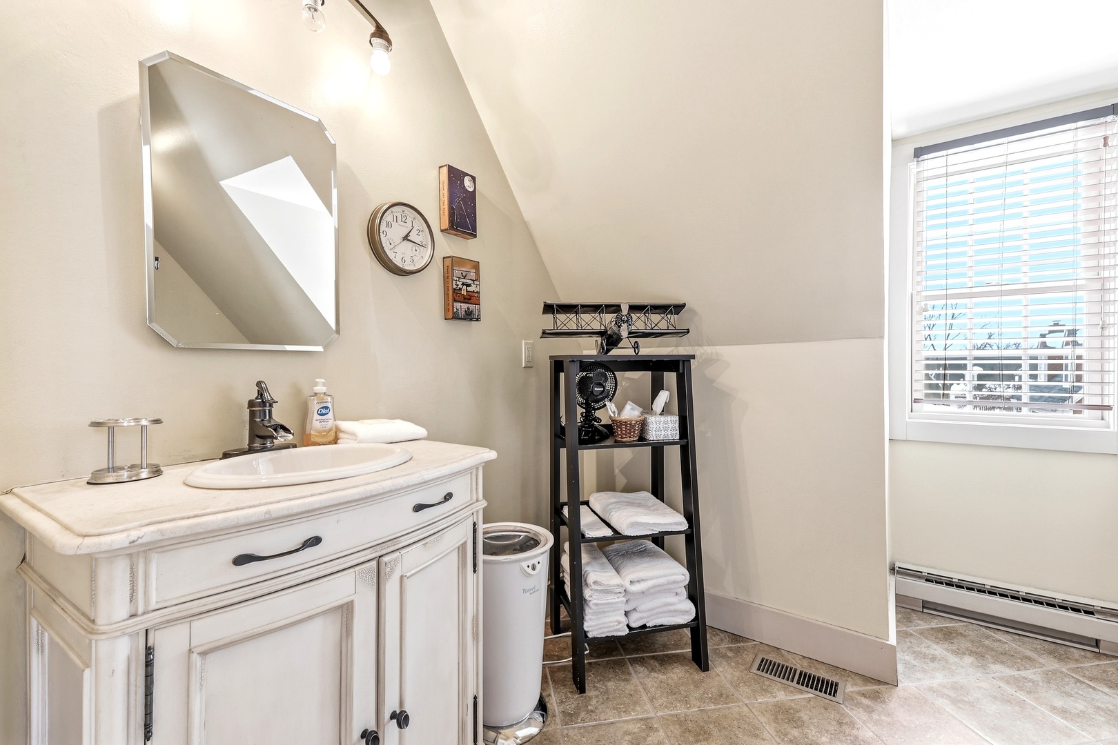 7 Settler Lane Property Photo 24