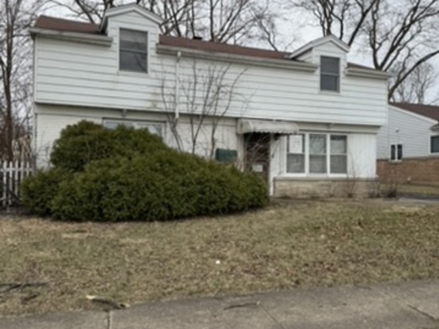 241 Indianwood Boulevard Property Photo 1