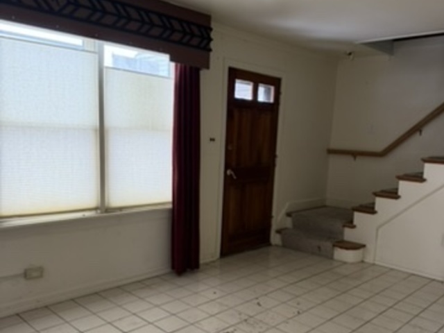 241 Indianwood Boulevard Property Photo 3