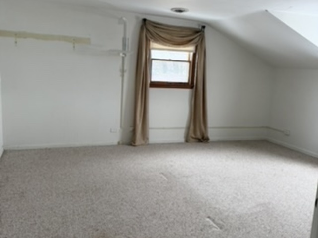241 Indianwood Boulevard Property Photo 8