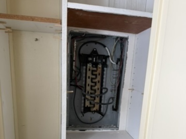 241 Indianwood Boulevard Property Photo 12
