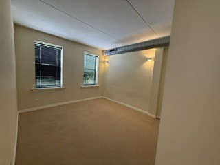 3550 W Montrose Avenue 406 Property Photo 6