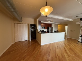 3550 W Montrose Avenue 406 Property Photo 8