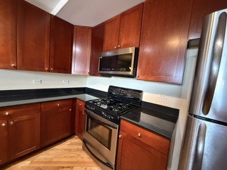 3550 W Montrose Avenue 406 Property Photo 12
