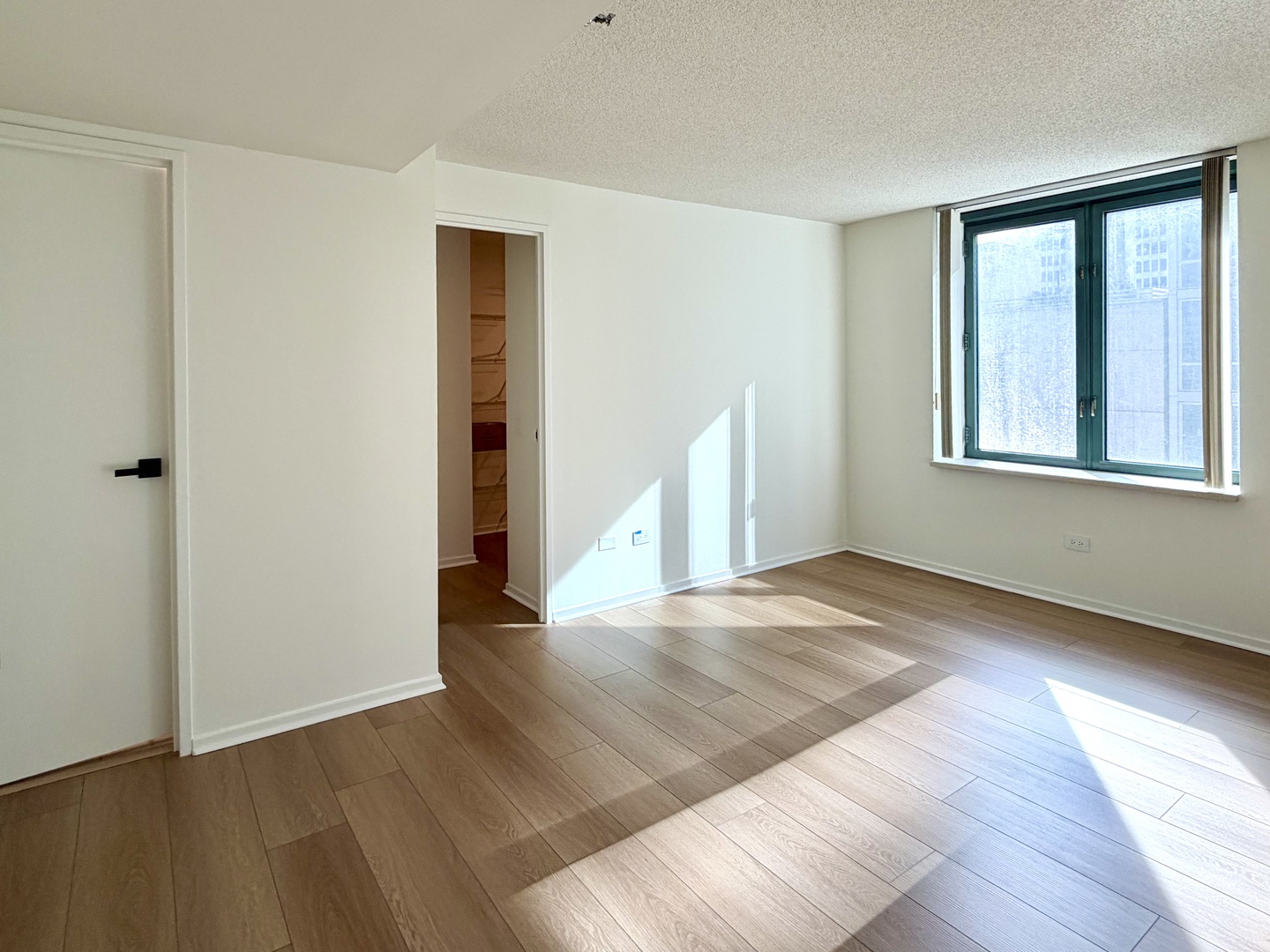 480 N Mcclurg Court 520 Property Photo 15