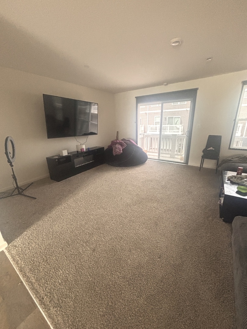 17314 Roscommon Road Property Photo 8