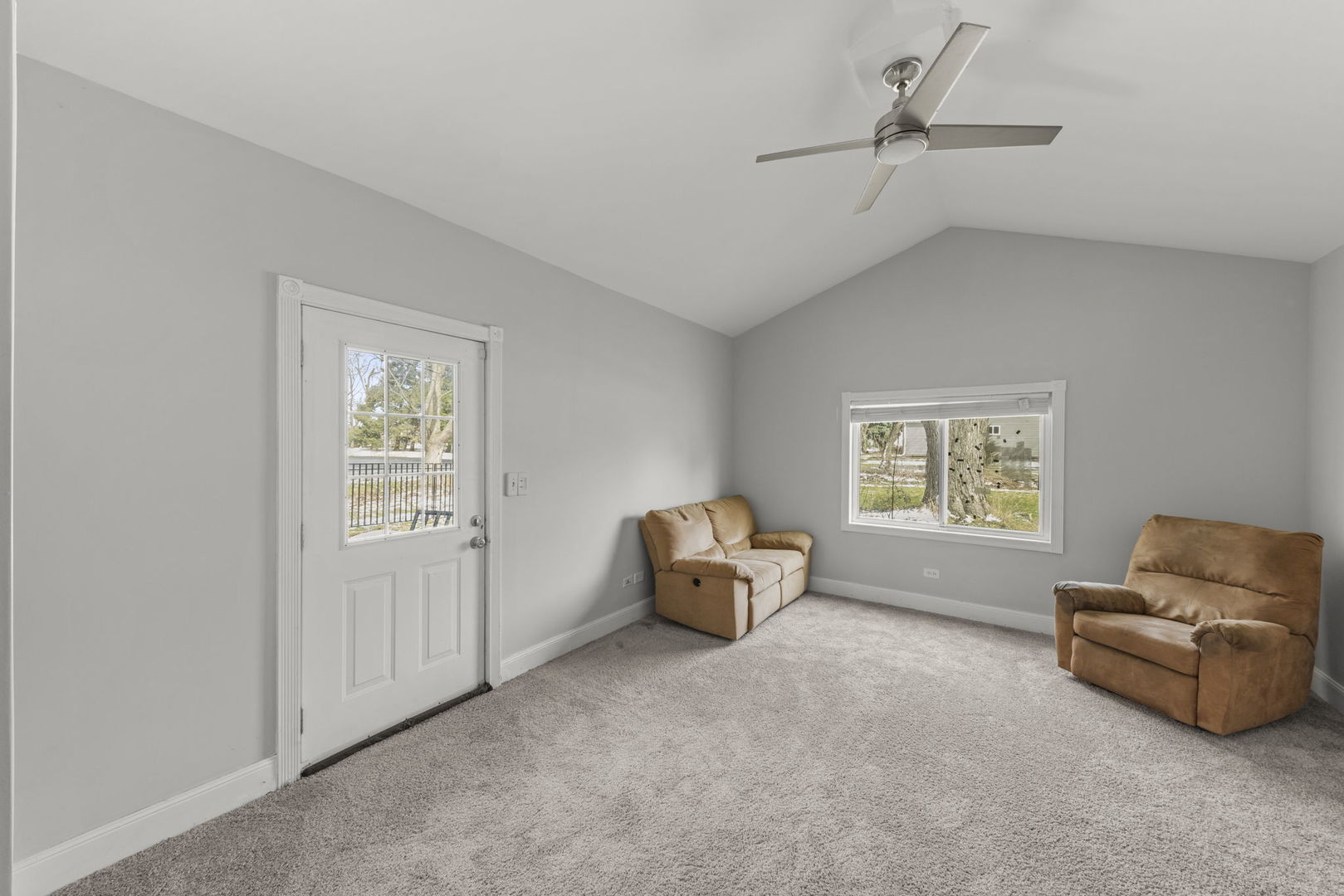 916 Barber Lane Property Photo 10
