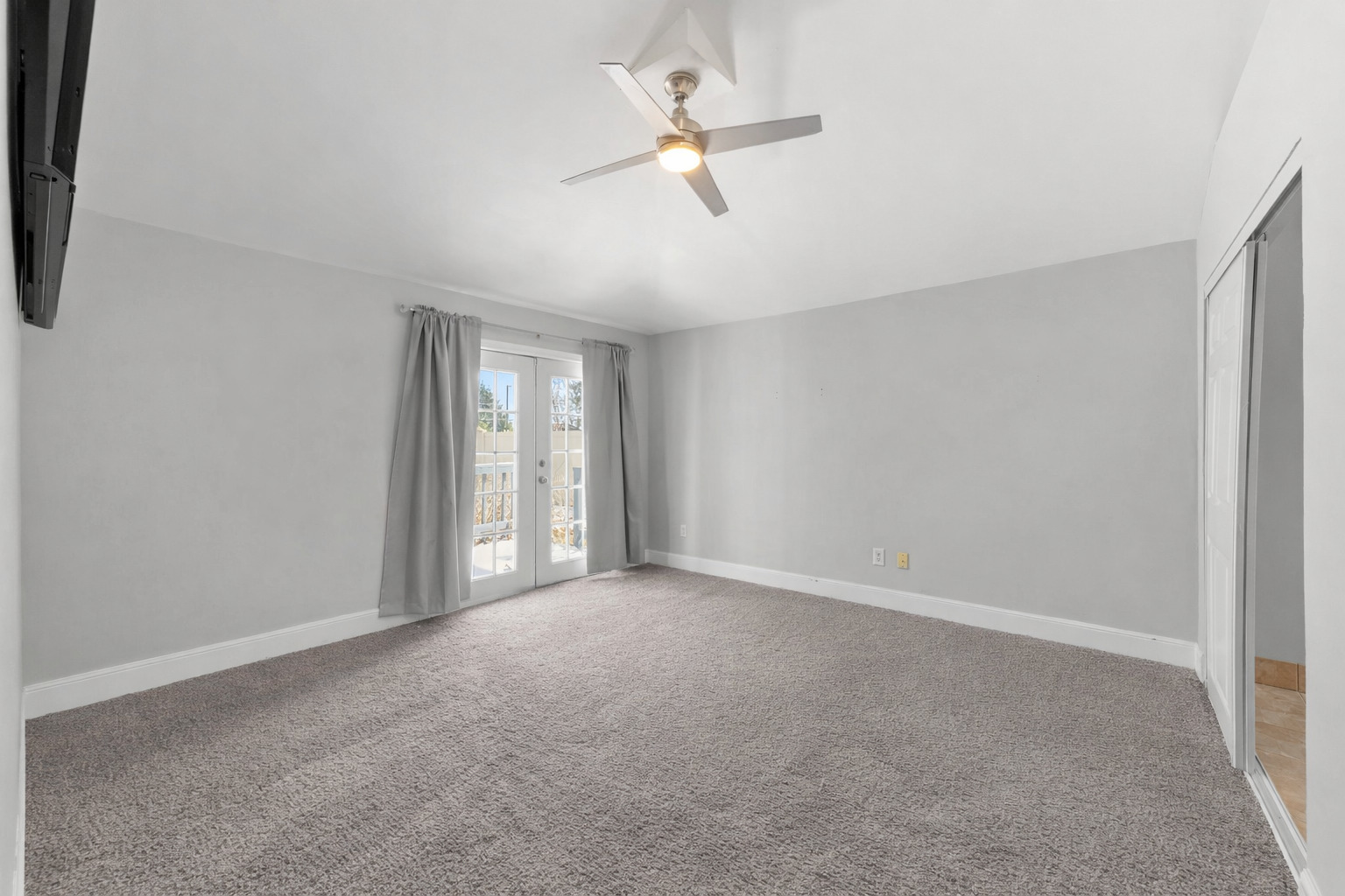 916 Barber Lane Property Photo 13