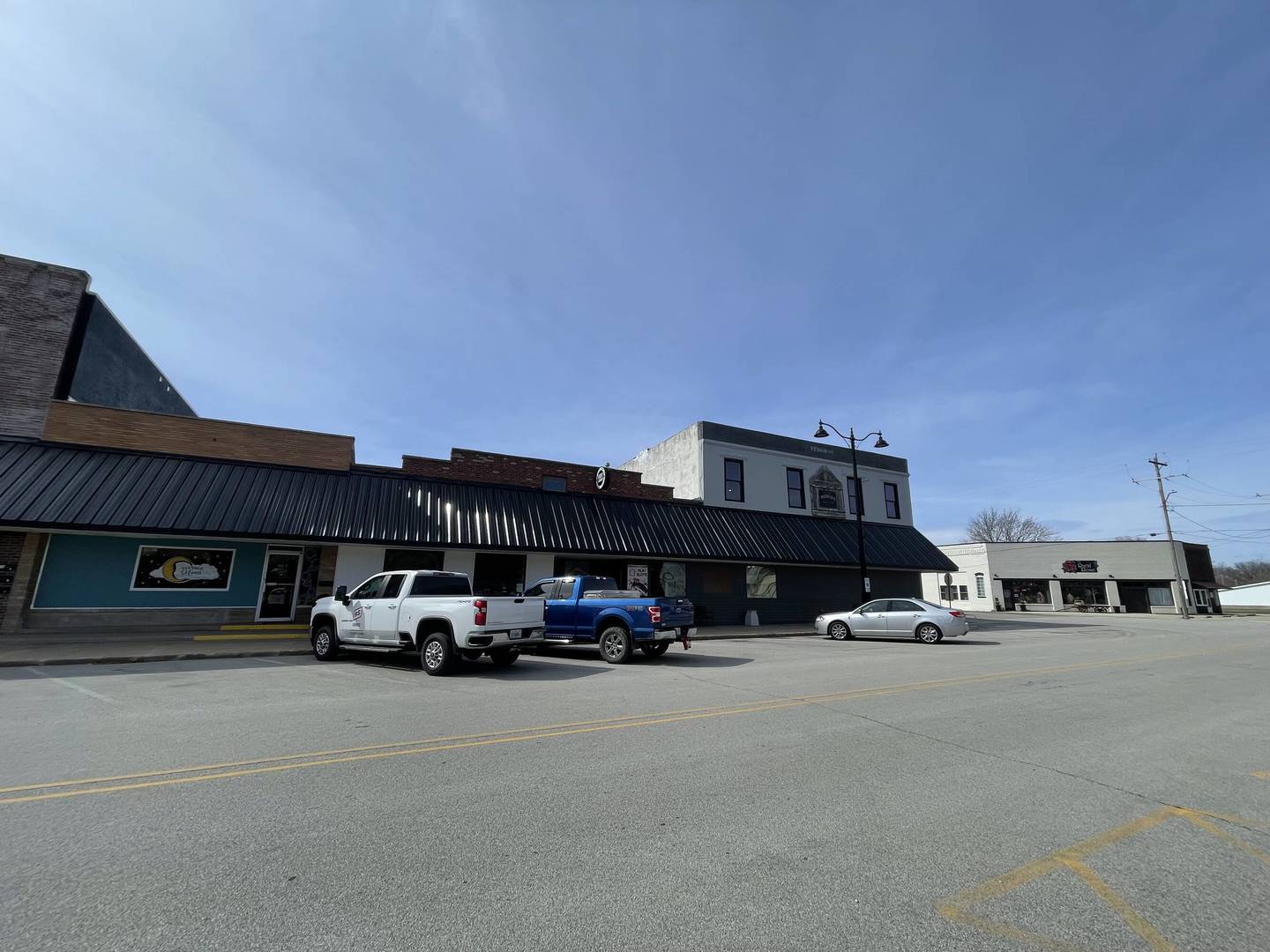 101 S Third Street Property Photo 2