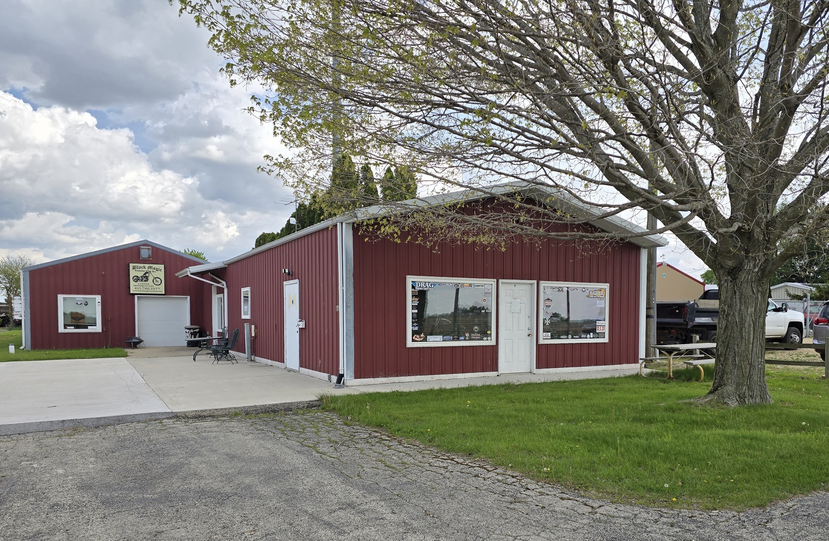 12595436 Property Photo 1