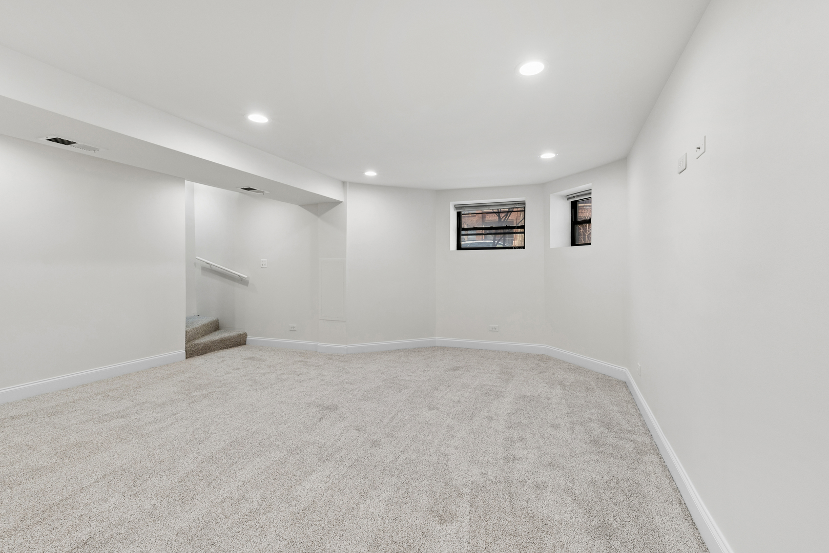 6209 S University Avenue 1 Property Photo 15