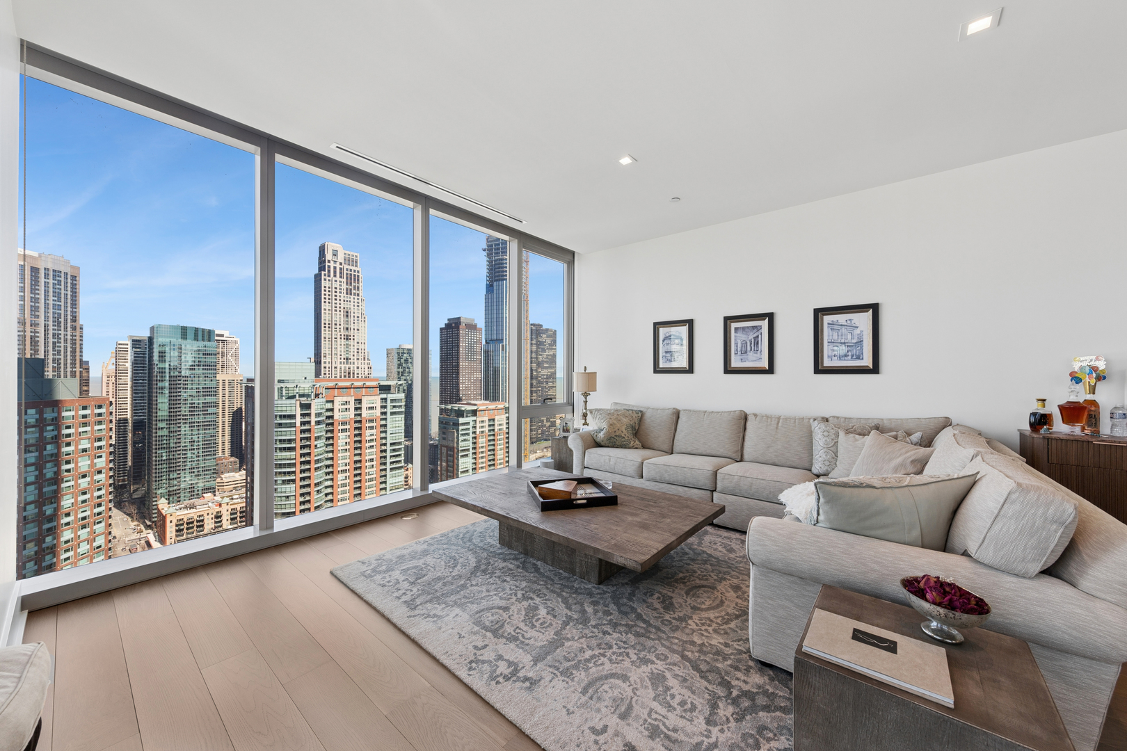 363 E Wacker Drive 2802 Property Photo 2
