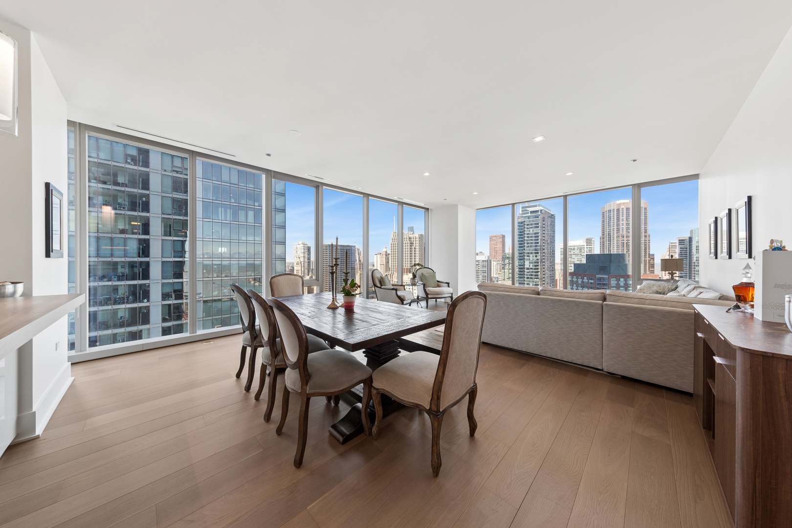 363 E Wacker Drive 2802 Property Photo 6
