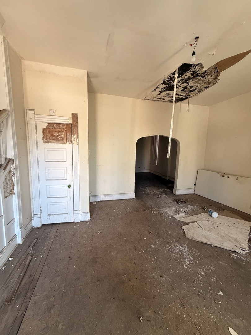 11841 S Union Avenue Property Photo 2