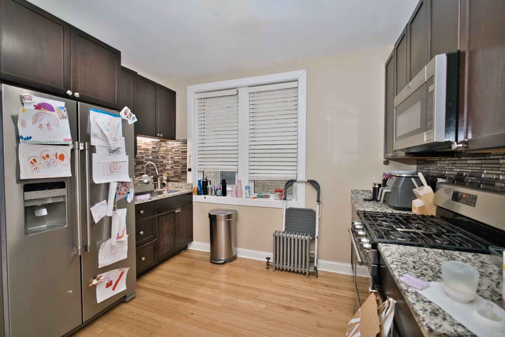 6609 N Artesian Avenue Property Photo 9