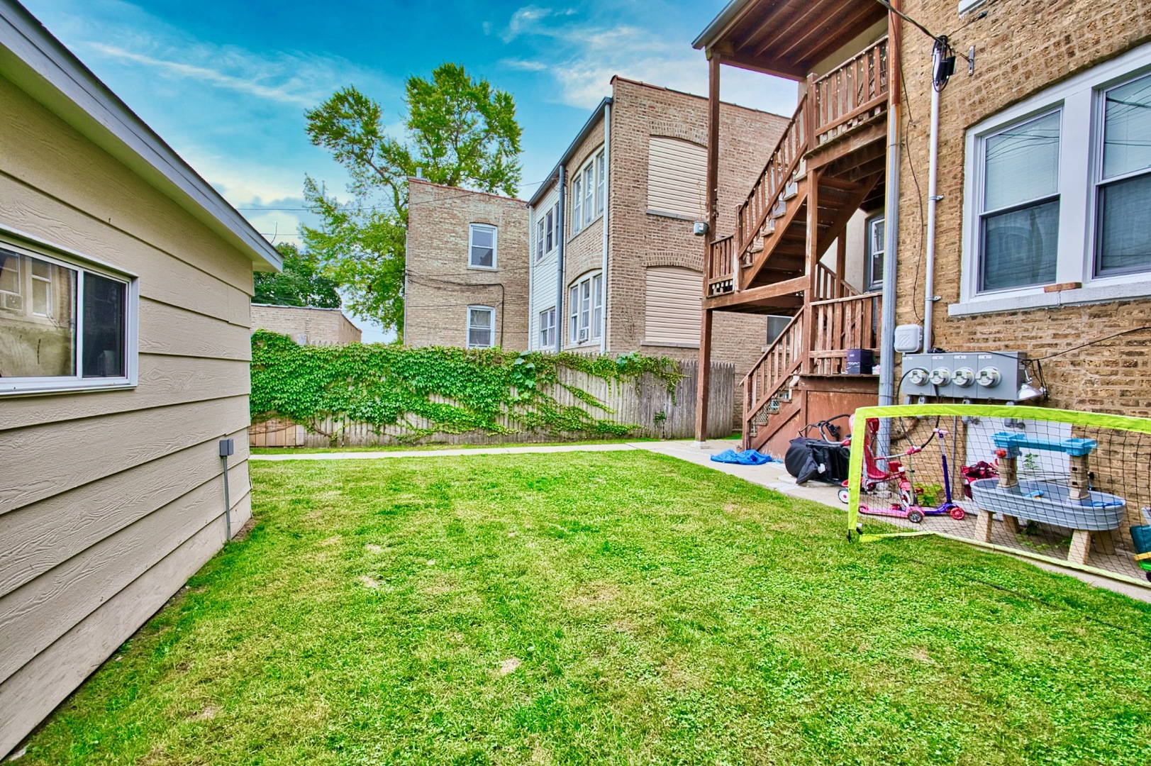 6609 N Artesian Avenue Property Photo 16