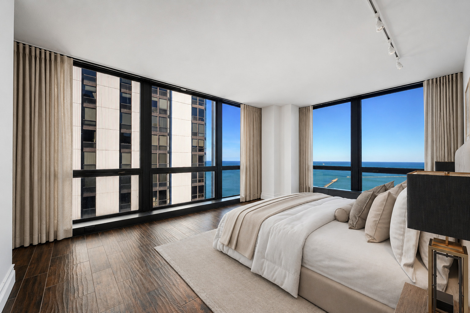 910 N Lake Shore Drive 2819 Property Photo 20