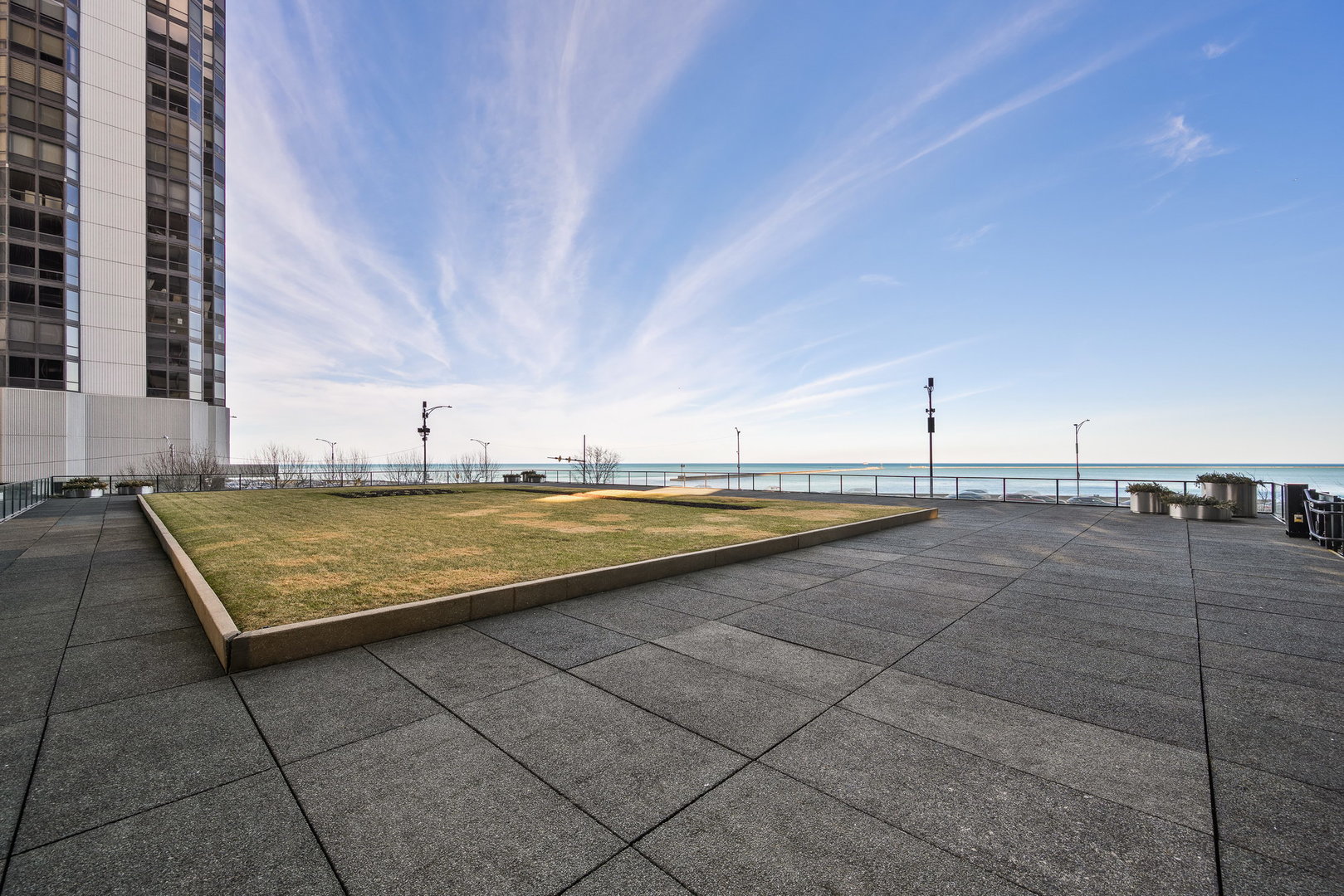 910 N Lake Shore Drive 2819 Property Photo 28