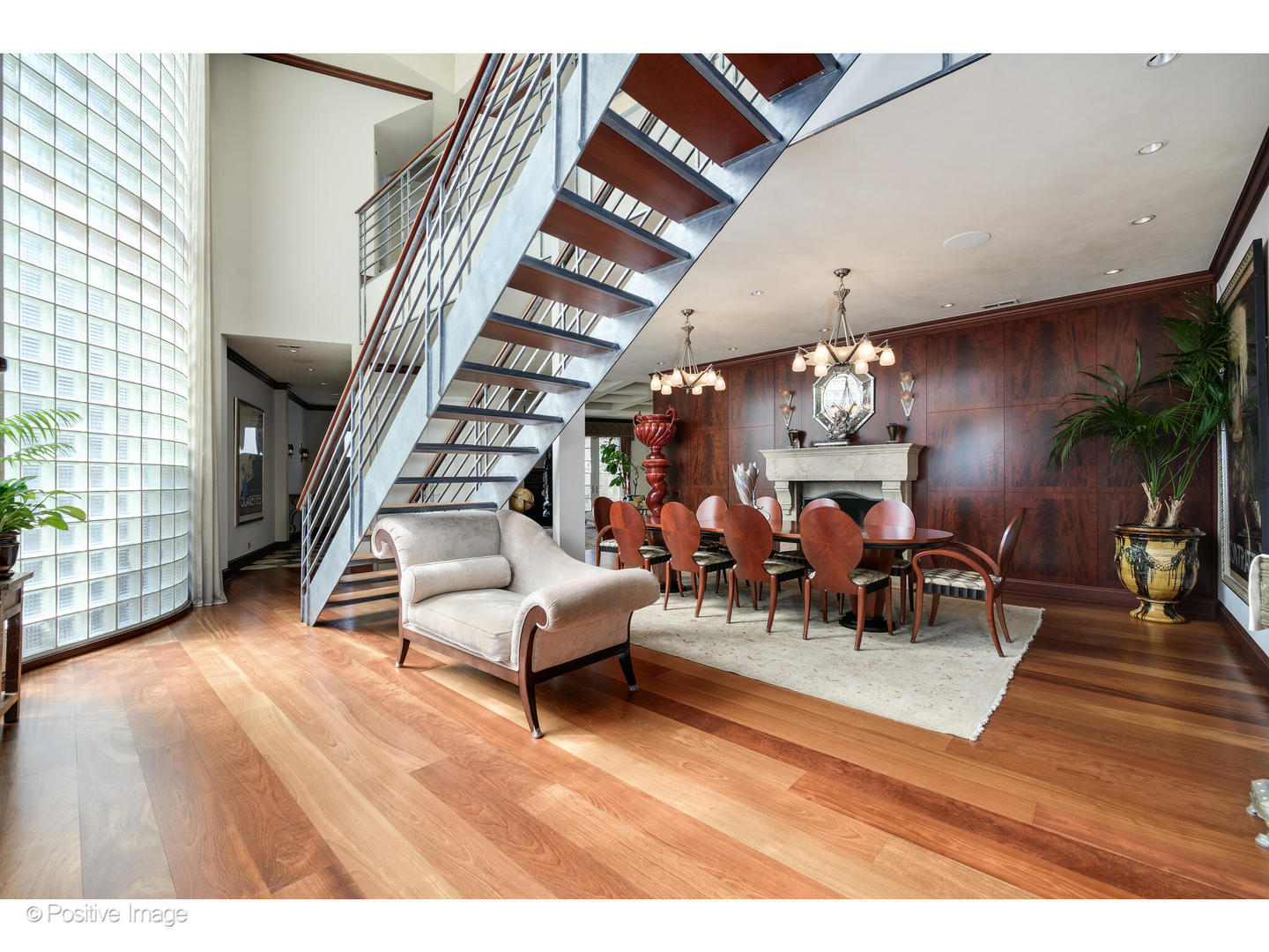 1811 N Howe Street Property Photo 10