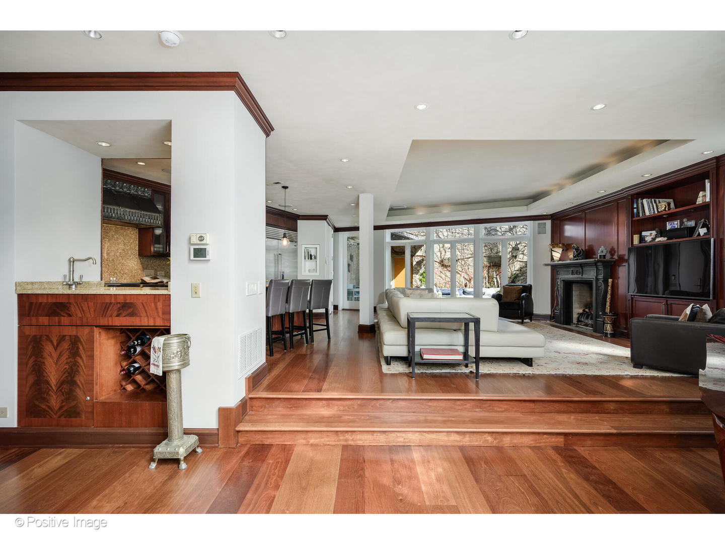 1811 N Howe Street Property Photo 11