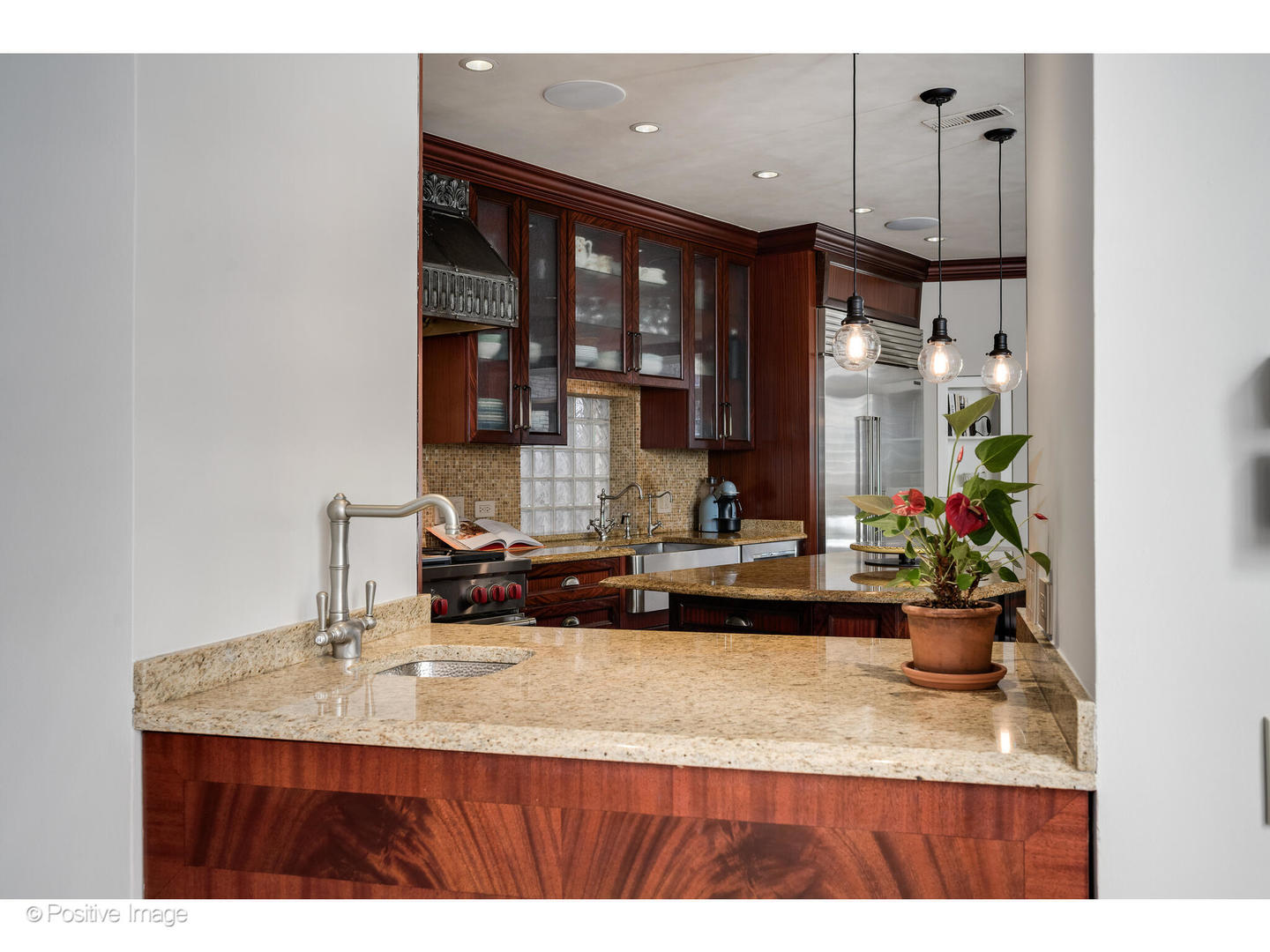 1811 N Howe Street Property Photo 12