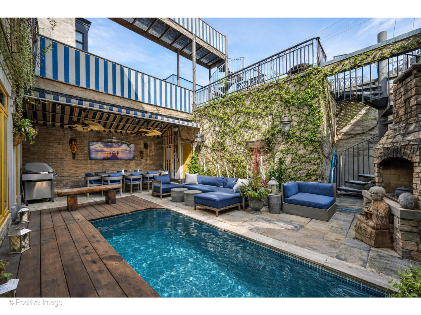 1811 N Howe Street Property Photo 21