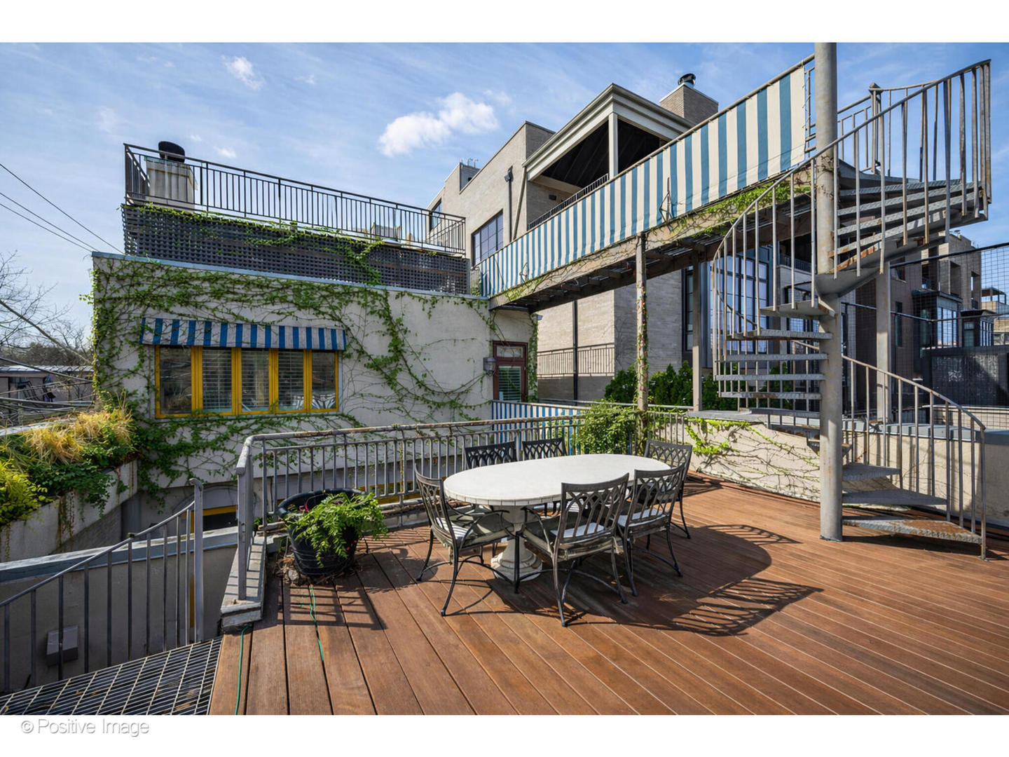 1811 N Howe Street Property Photo 41