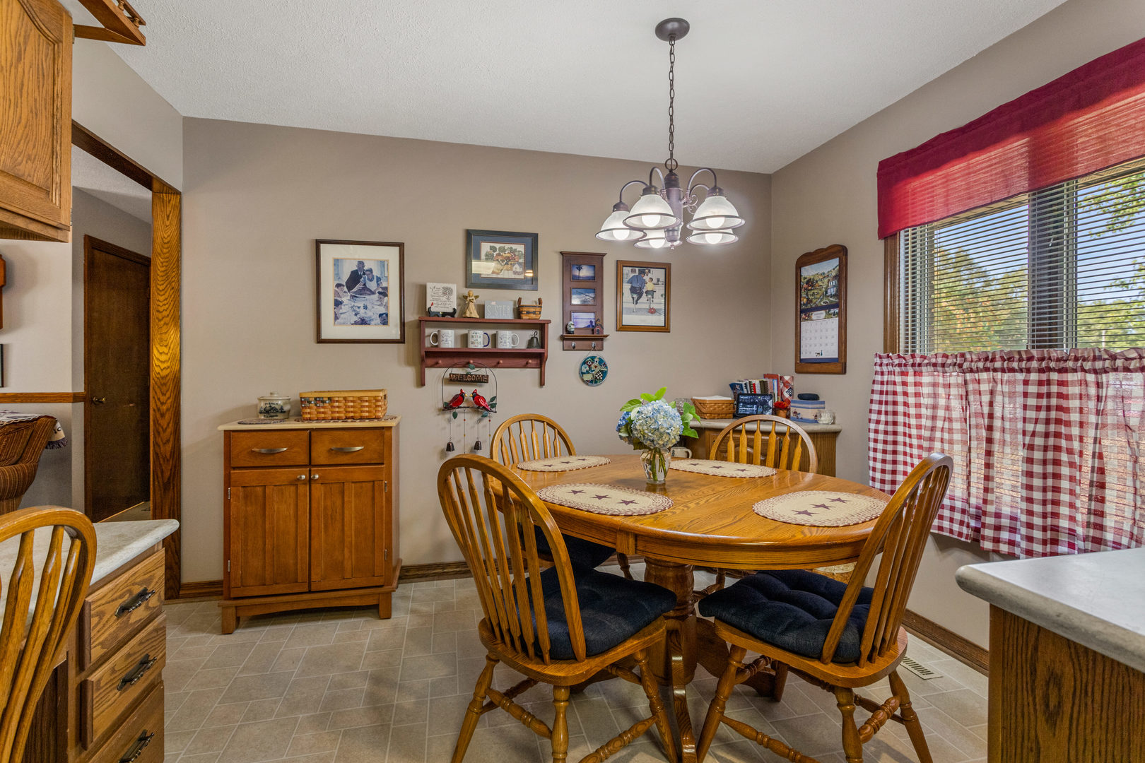 44 Glenbrook Court Property Photo 15