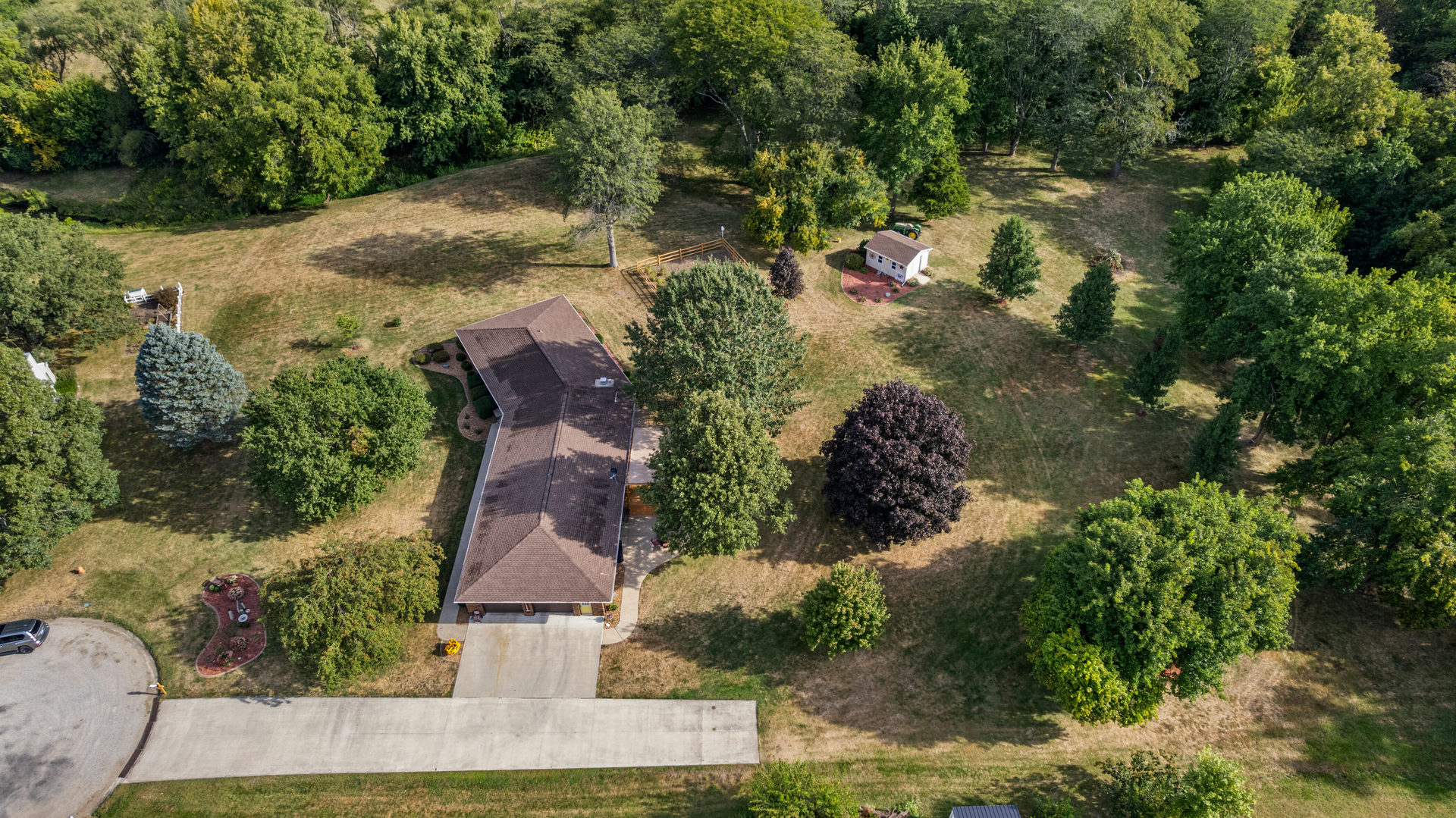 44 Glenbrook Court Property Photo 46