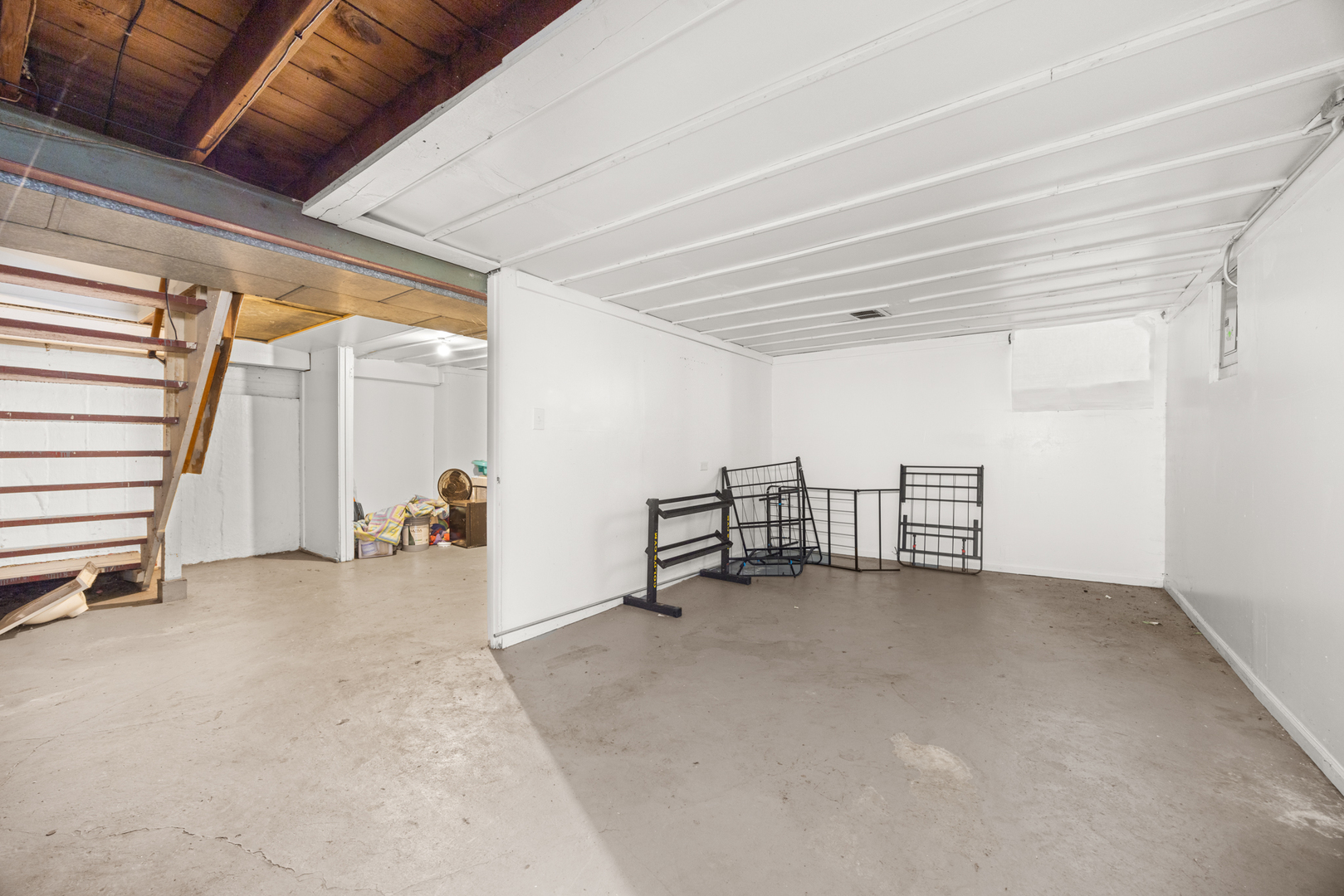 1527 Wentworth Avenue Property Photo 15