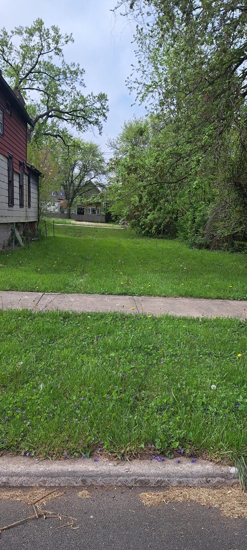 439 W 60th Place Property Photo 1