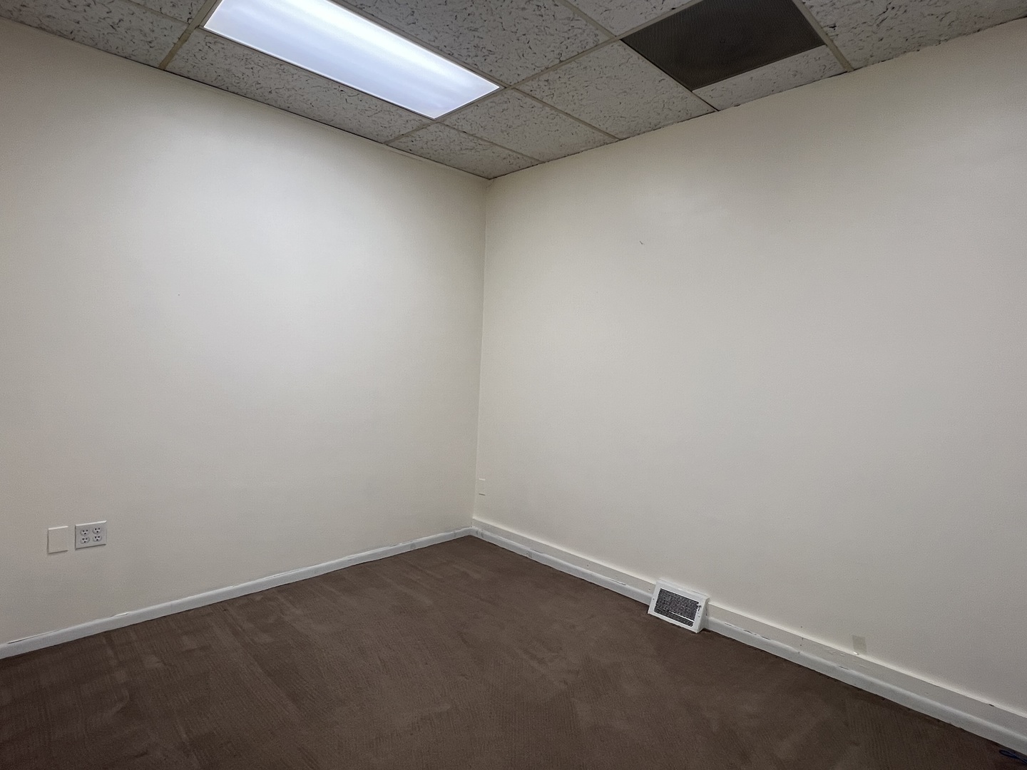1614 2nd Avenue Property Photo 8