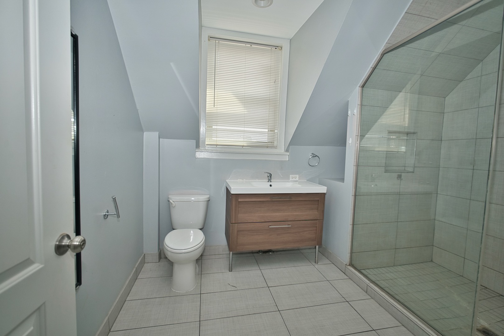 2310 W Belmont Avenue Property Photo 20