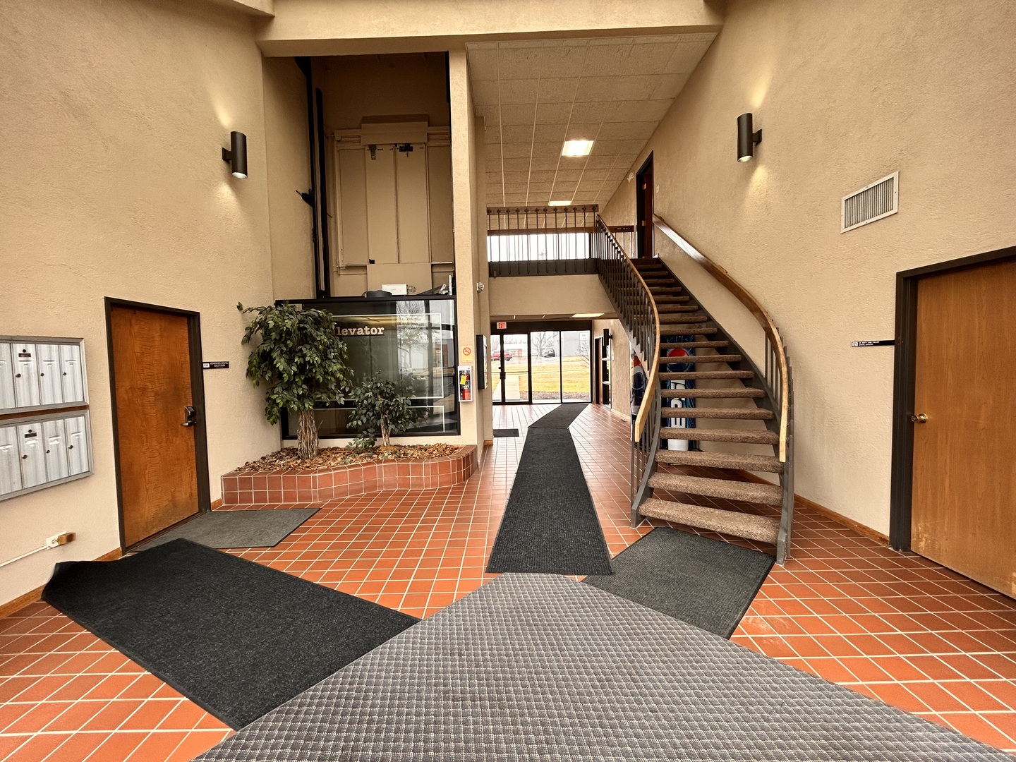 651 W Terra Cotta Avenue Property Photo 2