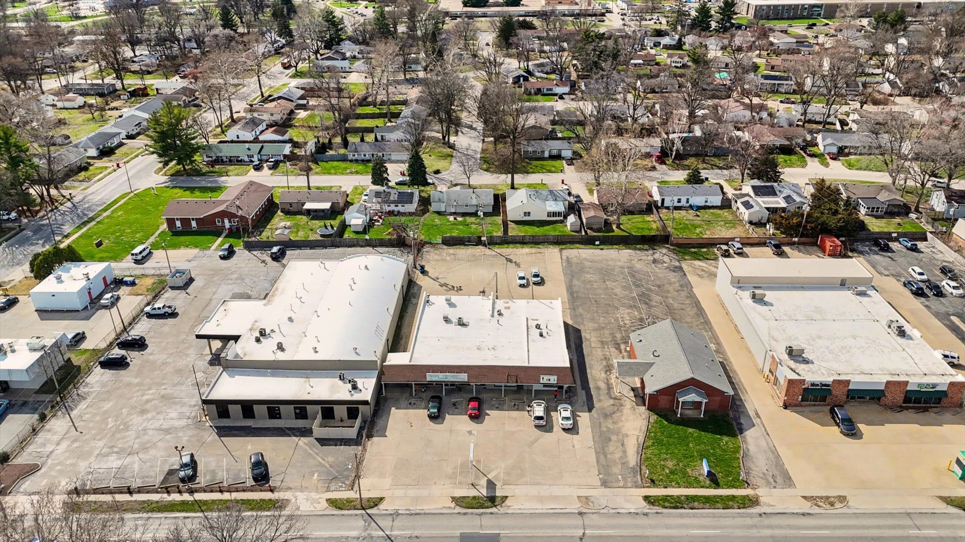 1205 S Mattis Avenue Property Photo 2